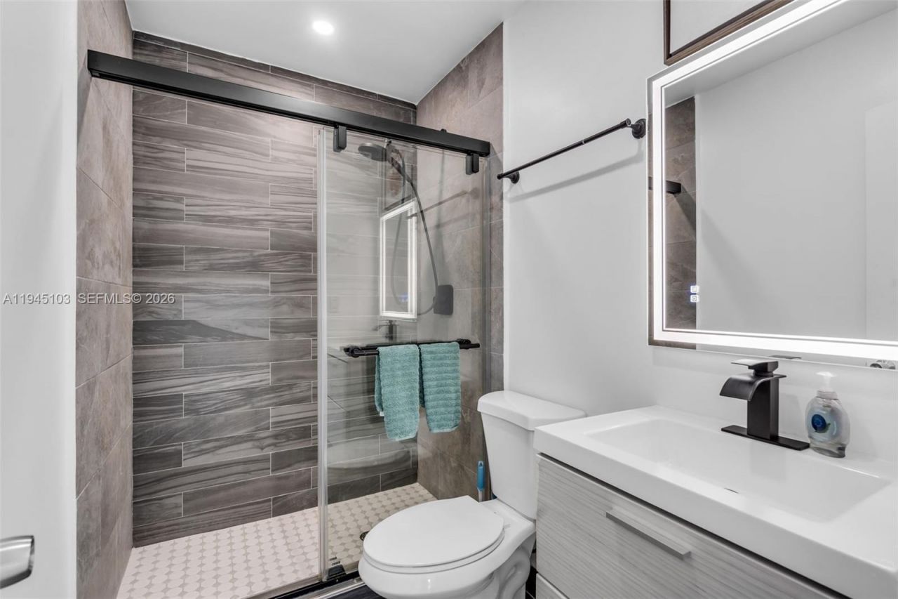 2721 Harding St , Hollywood, FL 33020 Photo