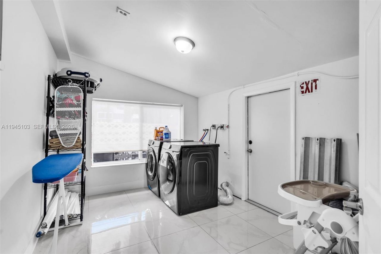 2721 Harding St , Hollywood, FL 33020 Photo