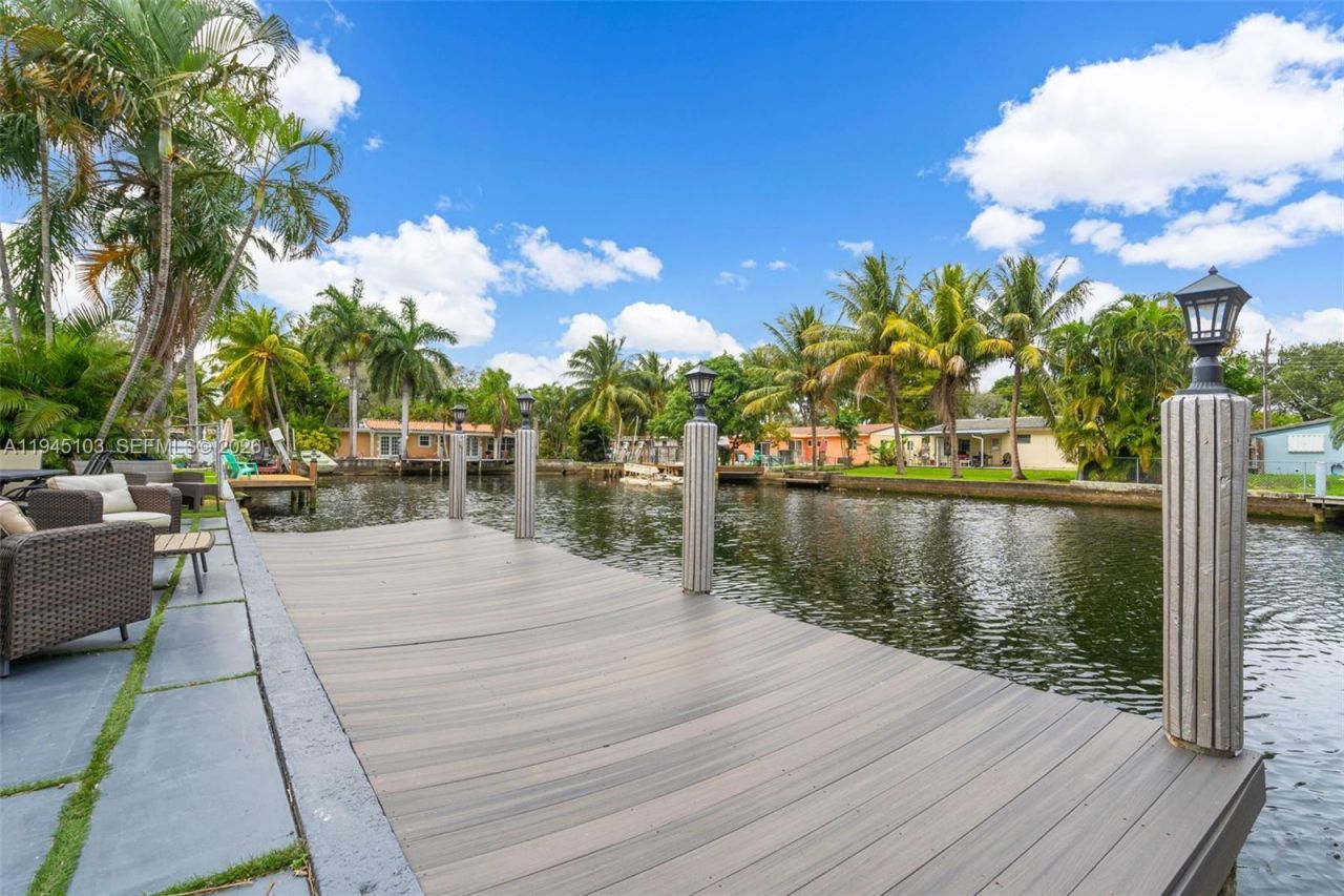 2721 Harding St , Hollywood, FL 33020 Photo