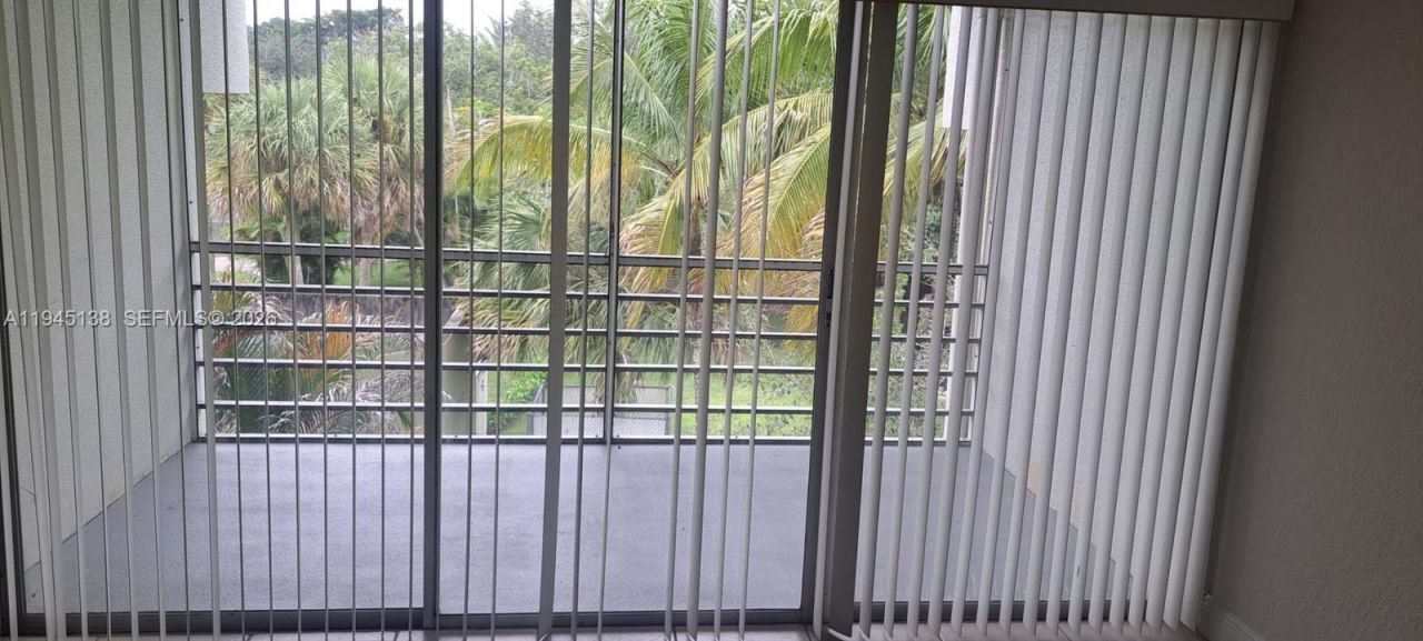 4255 N University Dr , Unit 315, Sunrise, FL 33351 Photo