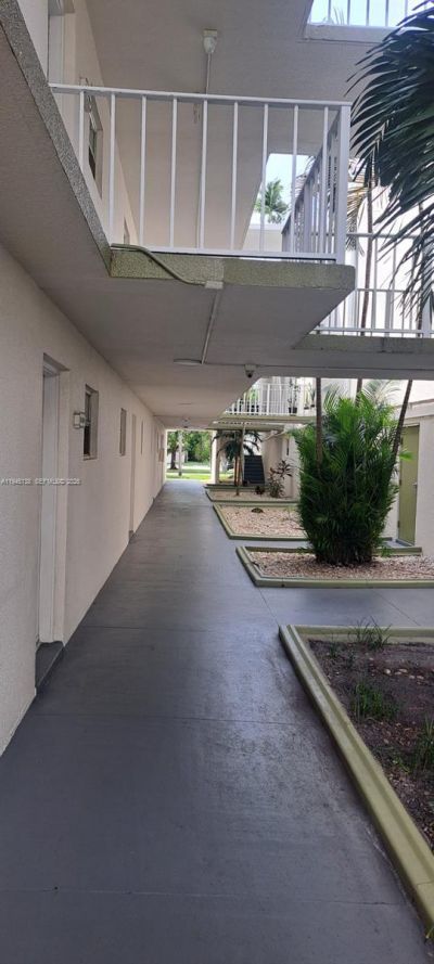 4255 N University Dr , Unit 315, Sunrise, FL 33351 Photo