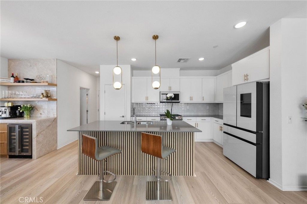 303 Sweet Place, Fallbrook, CA 92028 Main Photo
