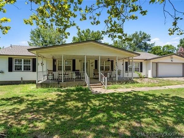 421866 S 1163 Road, Eufaula, OK 74432