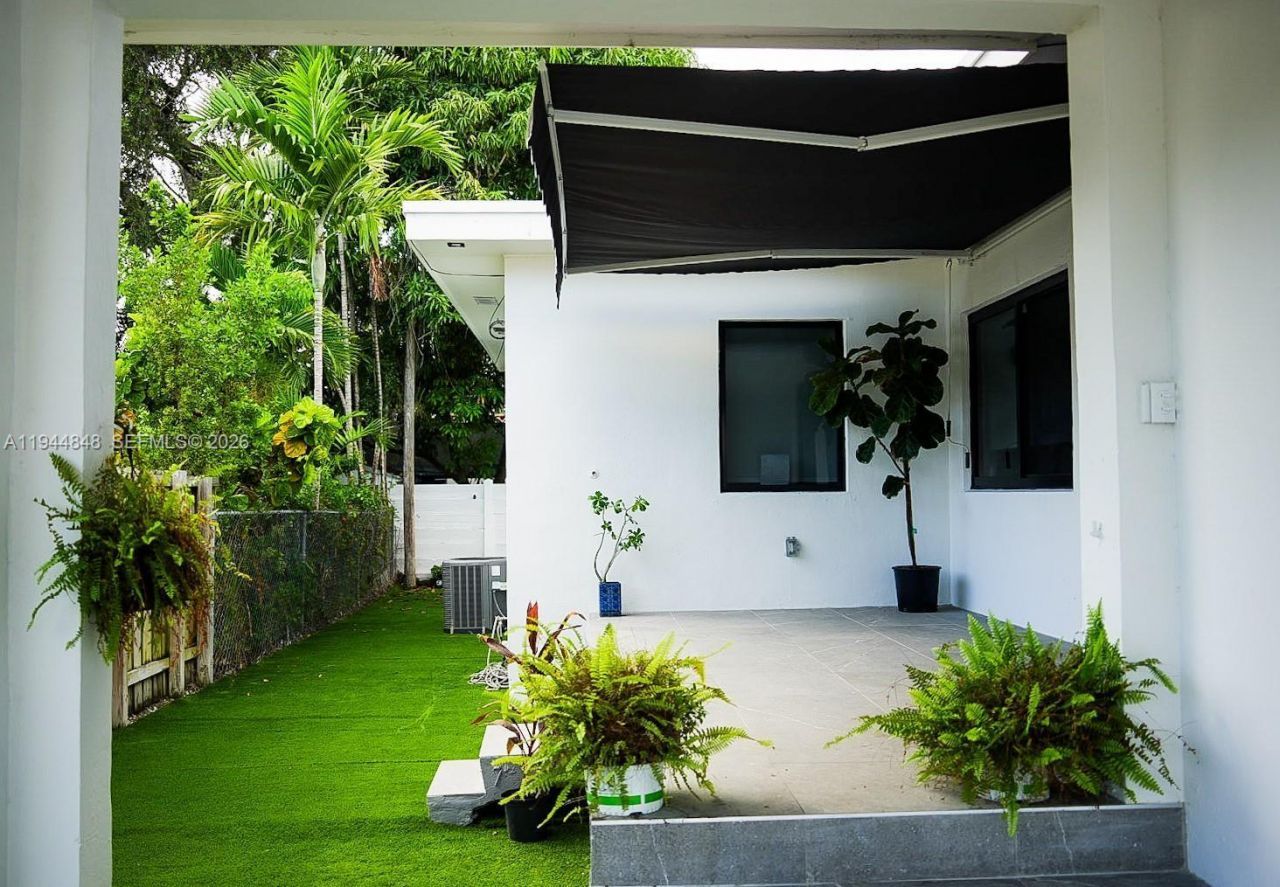 1600 SW 17th Ave, Miami, FL 33145 Photo