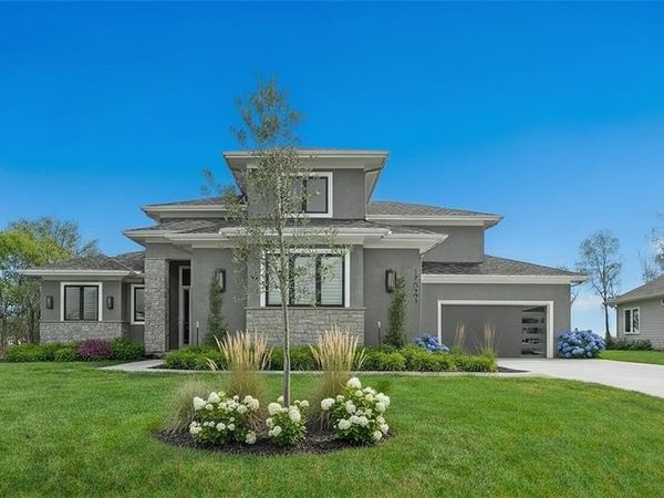17021 Lucille Street, Overland Park, KS 66221