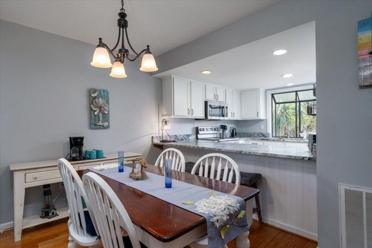 780 Summerwind Circle Photo 6