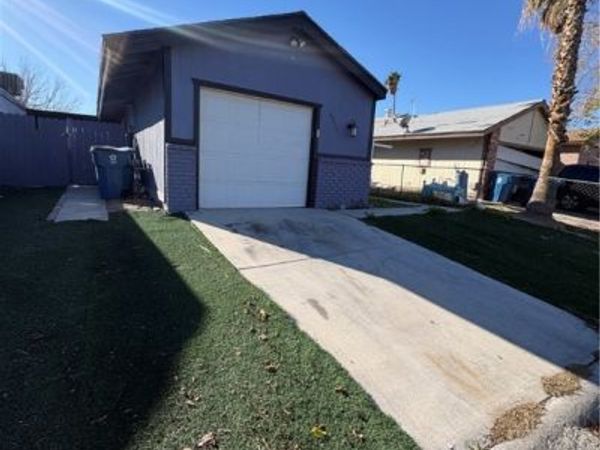 6215 Don Zarembo Avenue, Las Vegas, NV 89108