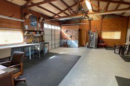 1704 Thunderwood Road photo 4