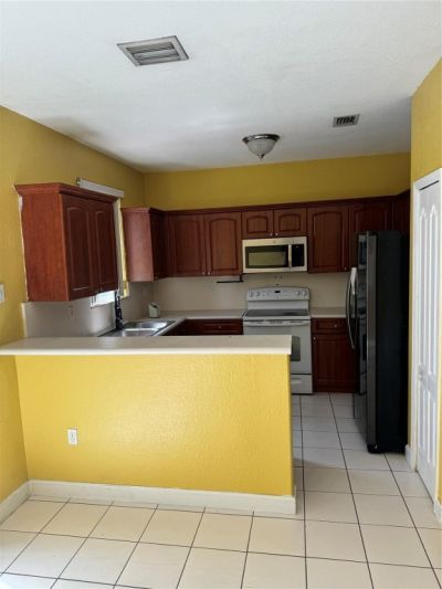 7357 NW 174, Unit 102, Hialeah, FL 33015 Photo
