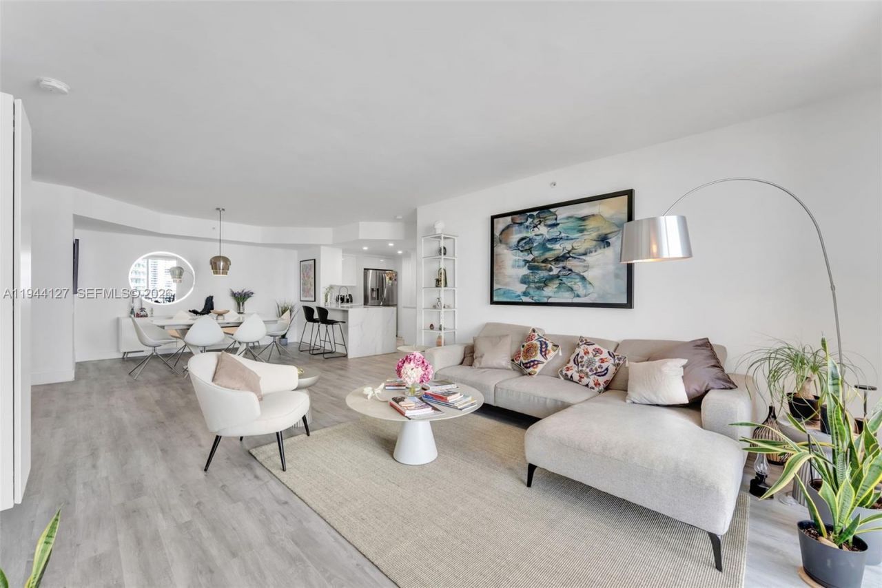 701 Brickell Key Blvd , Unit 1506, Miami, FL 33131 Photo