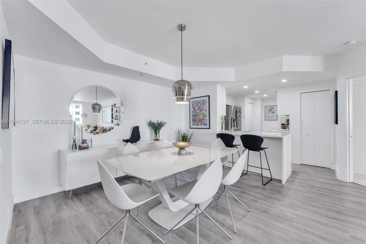 701 Brickell Key Blvd , Unit 1506, Miami, FL 33131 Photo