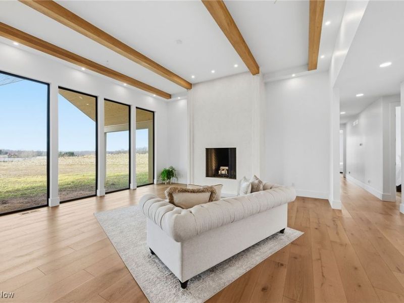 10311 Hunting Hills Avenue NE, Hartville, OH 44632 Photo 17