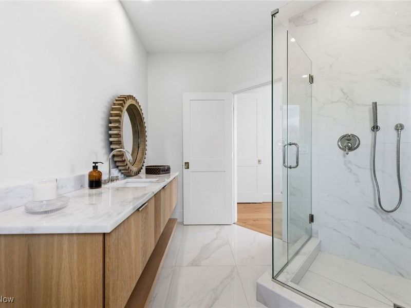 10311 Hunting Hills Avenue NE, Hartville, OH 44632 Photo 25