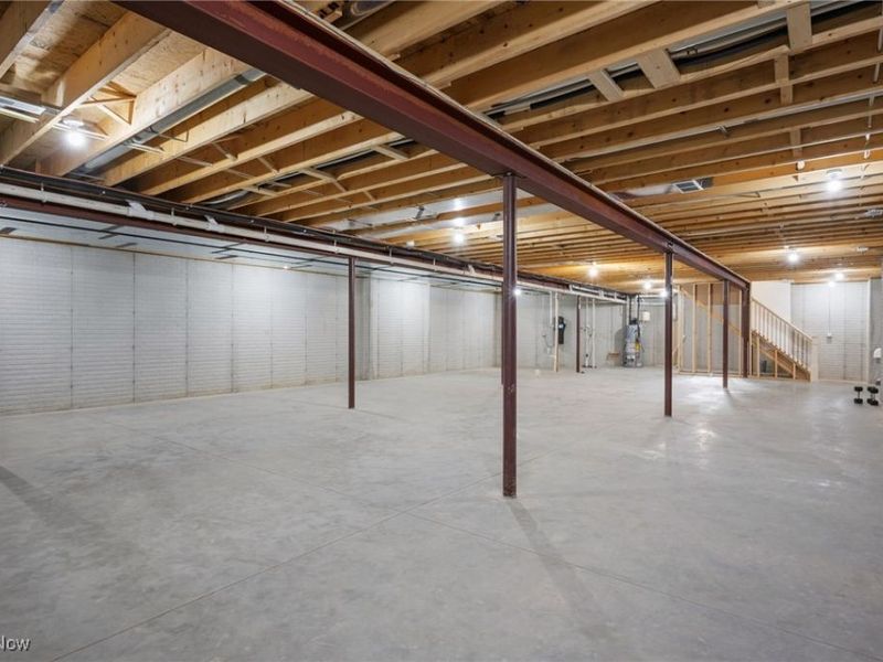 10311 Hunting Hills Avenue NE, Hartville, OH 44632 Photo 28