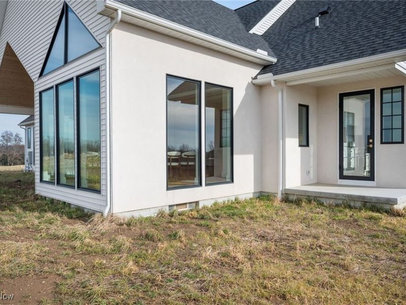 10311 Hunting Hills Avenue NE, Hartville, OH 44632 Photo 29