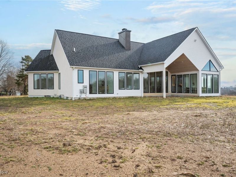 10311 Hunting Hills Avenue NE, Hartville, OH 44632 Photo 31