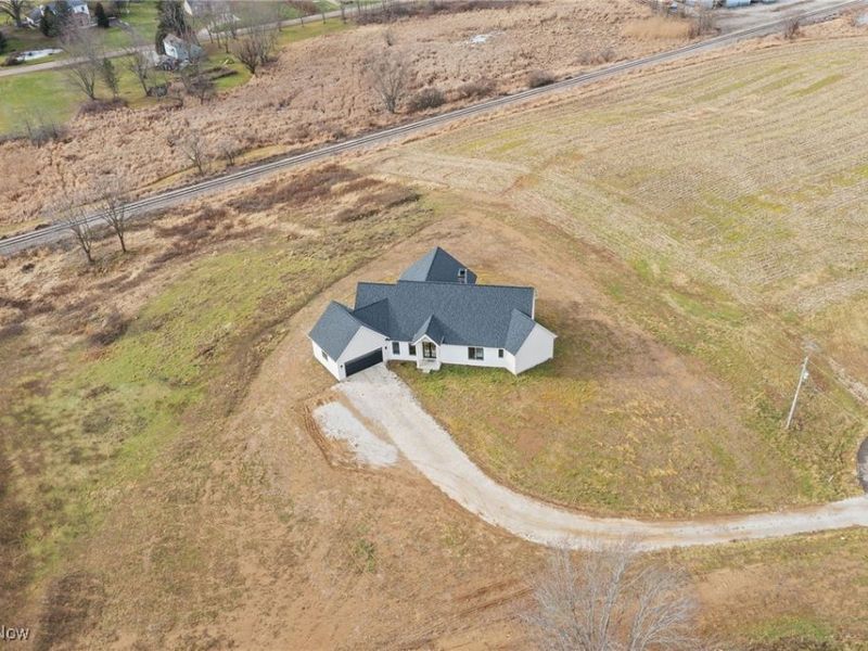 10311 Hunting Hills Avenue NE, Hartville, OH 44632 Photo 36