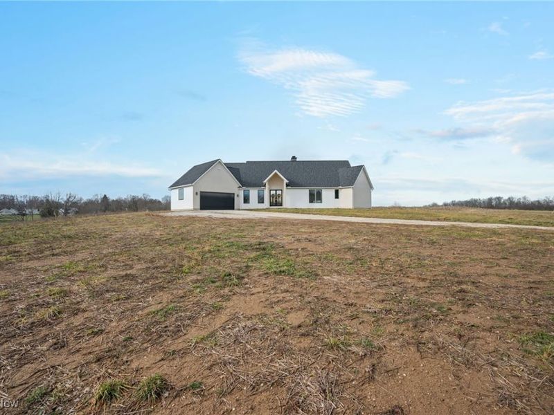 10311 Hunting Hills Avenue NE, Hartville, OH 44632 Photo 39