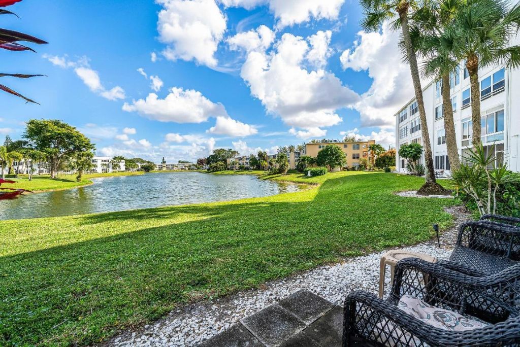187 Wellington K, West Palm Beach, FL 33417 Photo