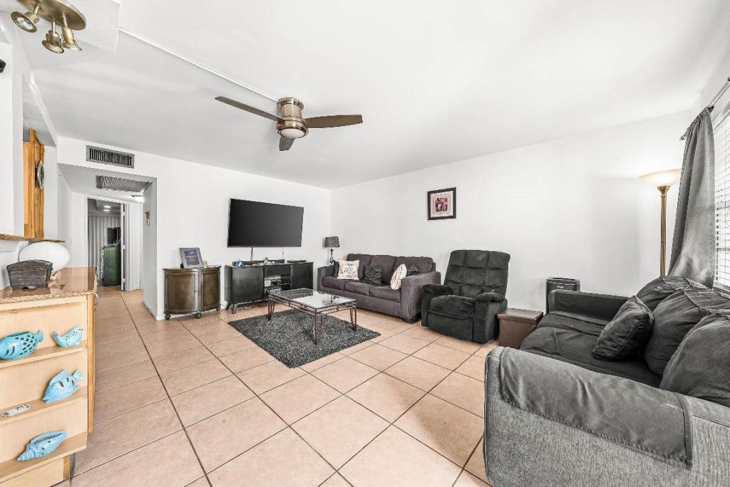 187 Wellington K, West Palm Beach, FL 33417 Photo