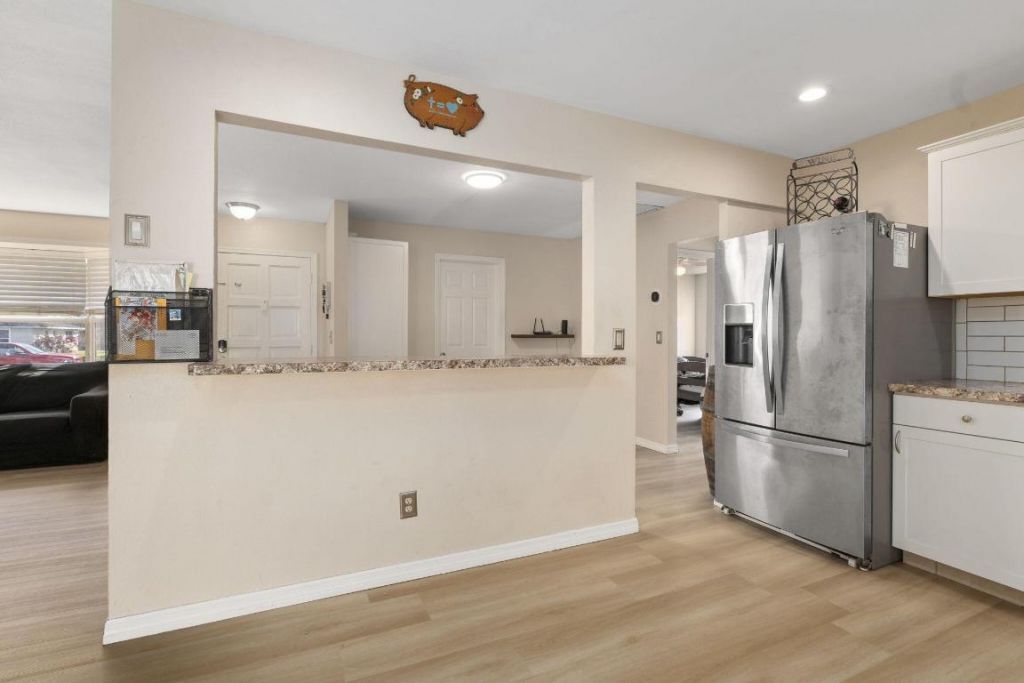 449 SE Oakridge Drive, Port Saint Lucie, FL 34984 Photo