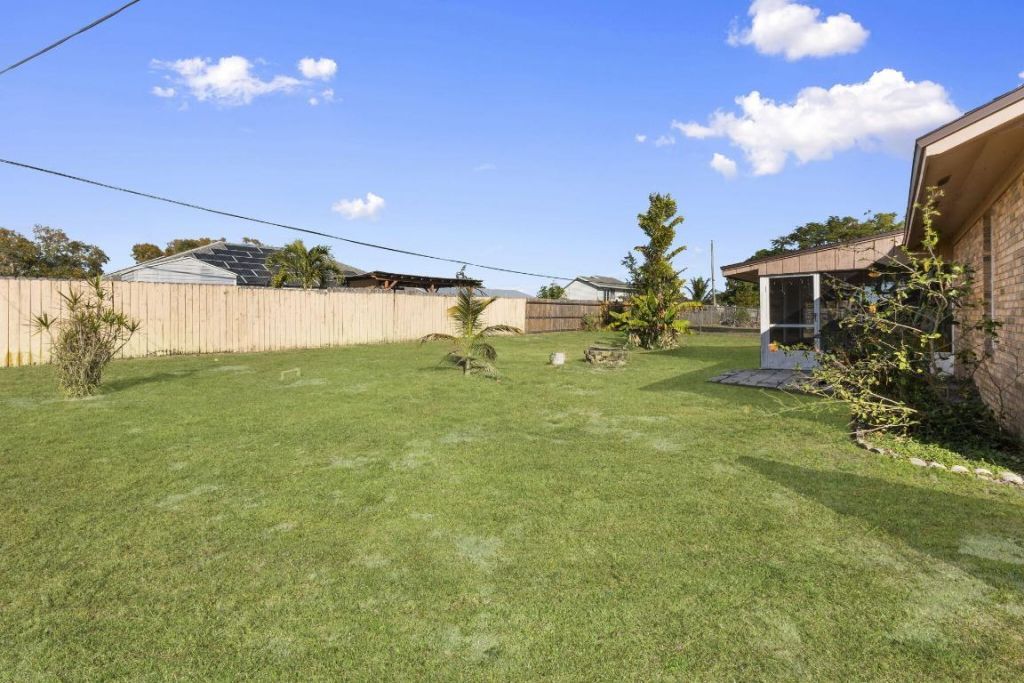 449 SE Oakridge Drive, Port Saint Lucie, FL 34984 Photo