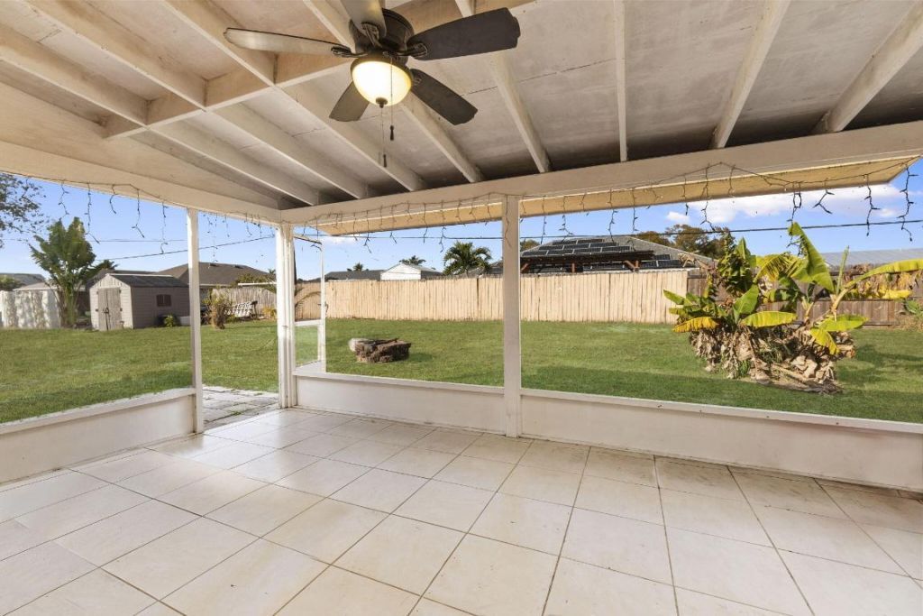 449 SE Oakridge Drive, Port Saint Lucie, FL 34984 Photo