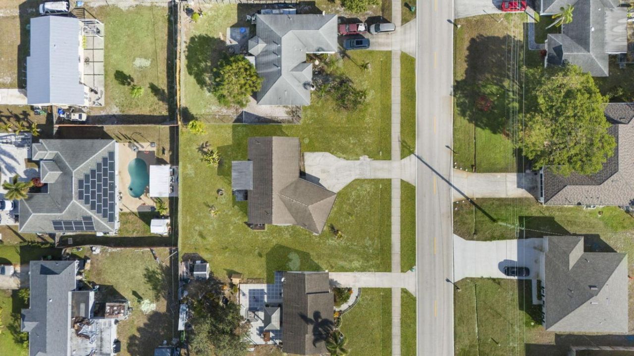 449 SE Oakridge Drive, Port Saint Lucie, FL 34984 Photo
