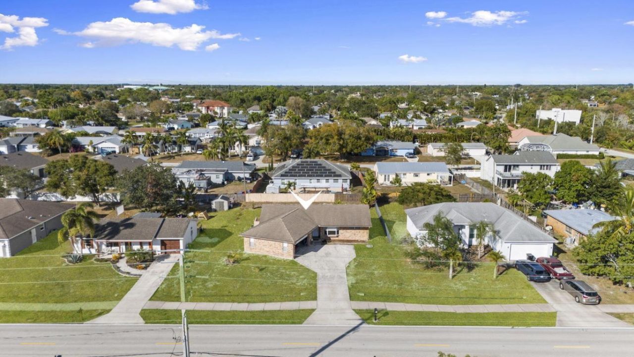 449 SE Oakridge Drive, Port Saint Lucie, FL 34984 Photo