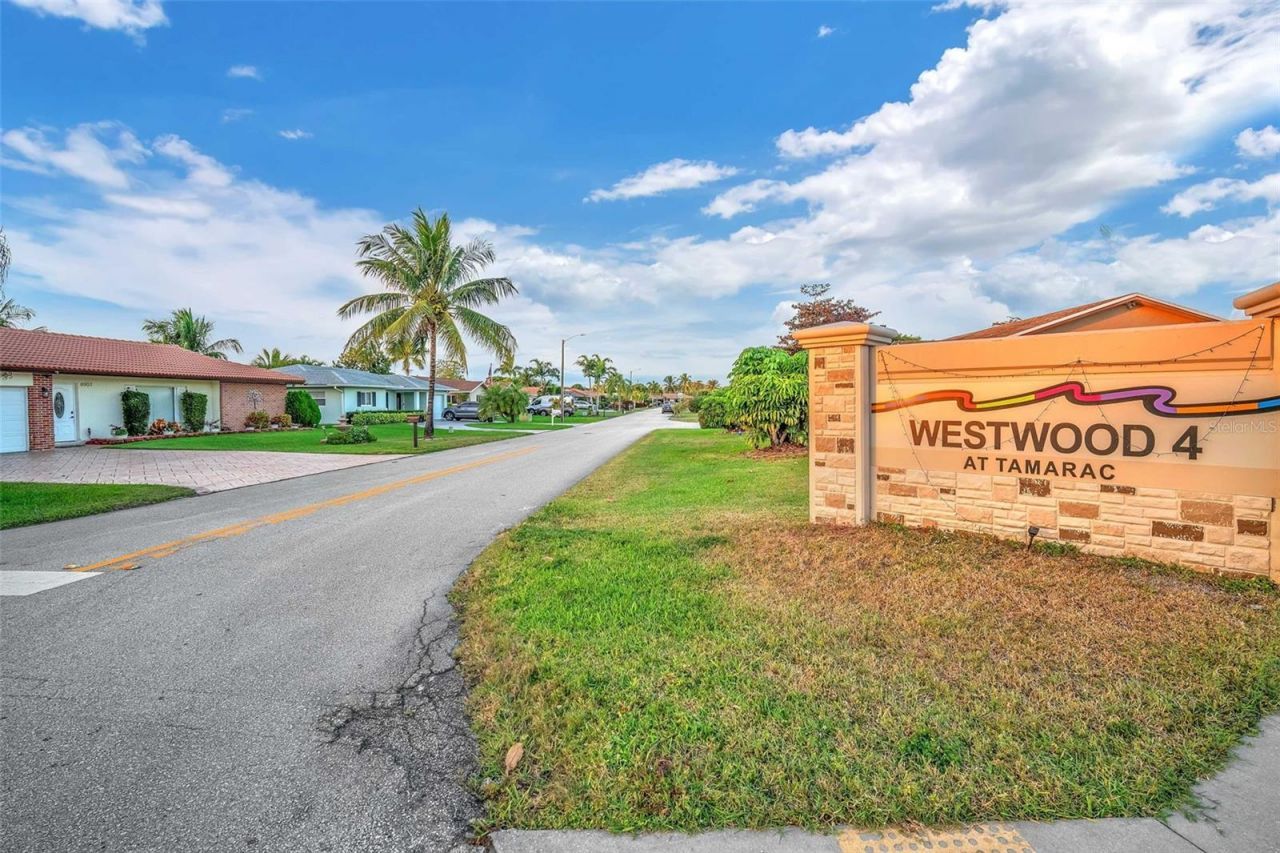 7000 NW 95th Terrace, Tamarac, FL 33321 Photo