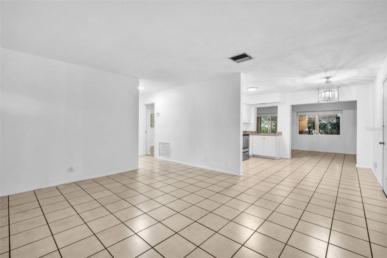 7000 NW 95th Terrace, Tamarac, FL 33321 Photo