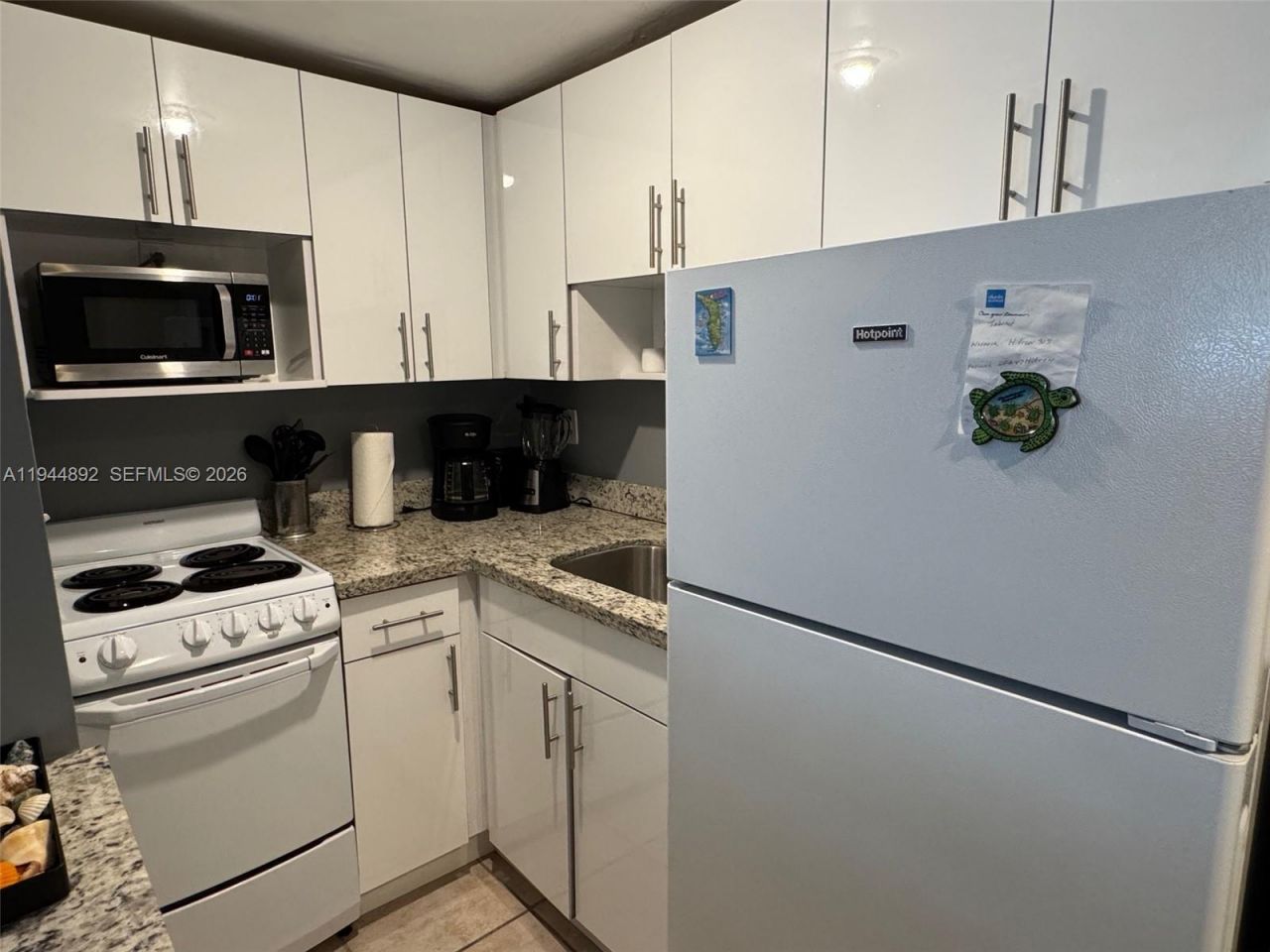 865 Collins Ave, Unit 305, Miami Beach, FL 33139 Photo