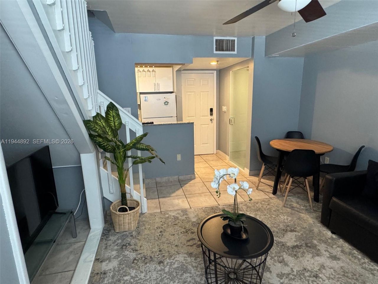 865 Collins Ave, Unit 305, Miami Beach, FL 33139 Photo
