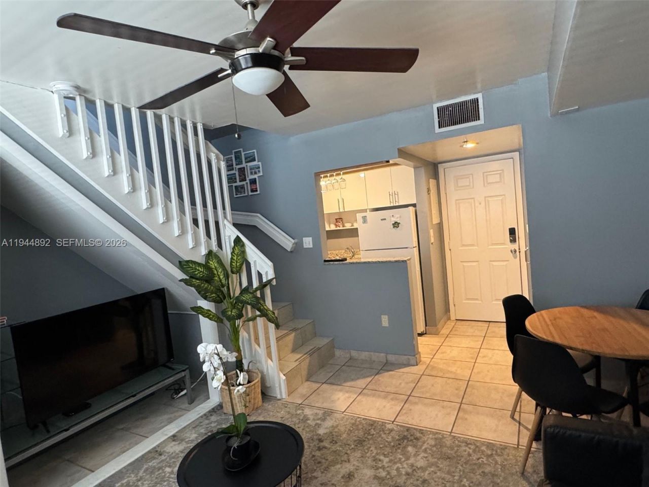 865 Collins Ave, Unit 305, Miami Beach, FL 33139 Photo