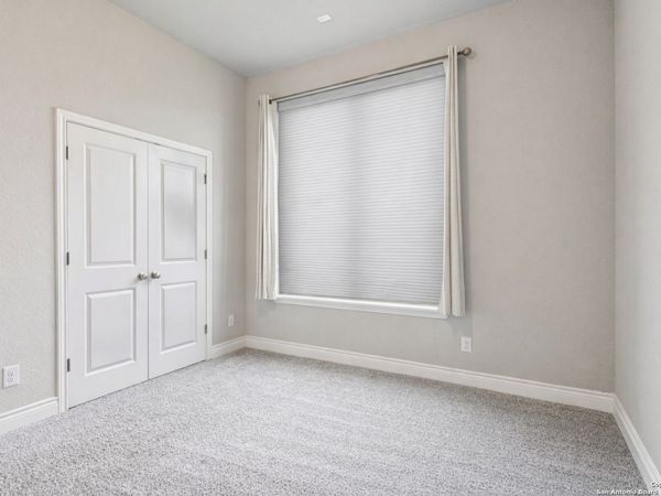 29740 elkhorn, Boerne, TX 78015