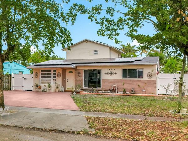 7141 Custer Street, Hollywood, FL 33024