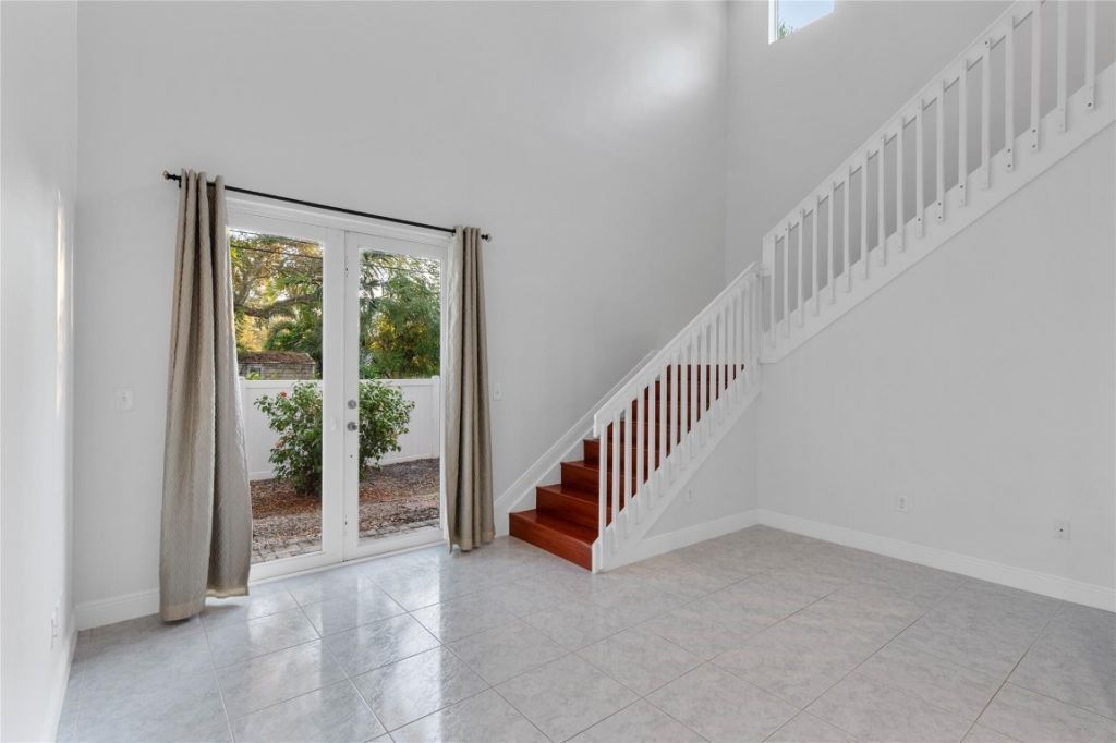 316 SW 16th Street, Unit B, Fort Lauderdale, FL 33315 Photo