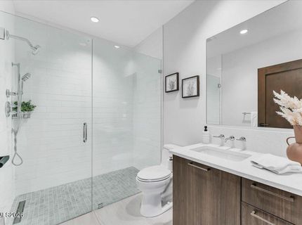 28 Beach Club Drive, Unit 403, Stateline, NV 89449 Photo