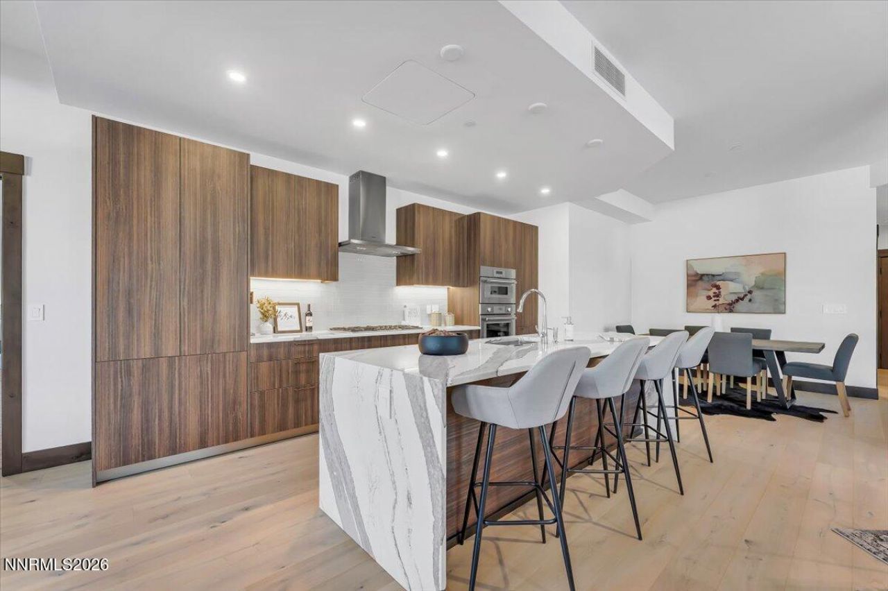 28 Beach Club Drive, Unit 403, Stateline, NV 89449 Photo