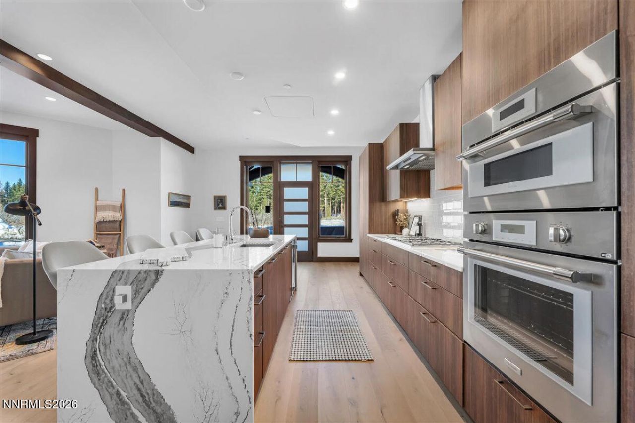 28 Beach Club Drive, Unit 403, Stateline, NV 89449 Photo