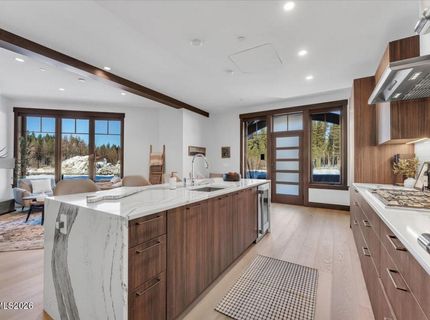 28 Beach Club Drive, Unit 403, Stateline, NV 89449 Photo