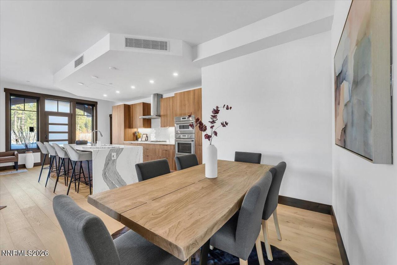 28 Beach Club Drive, Unit 403, Stateline, NV 89449 Photo