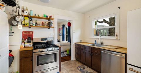 800 S Center Street, Reno, NV 89501 Photo