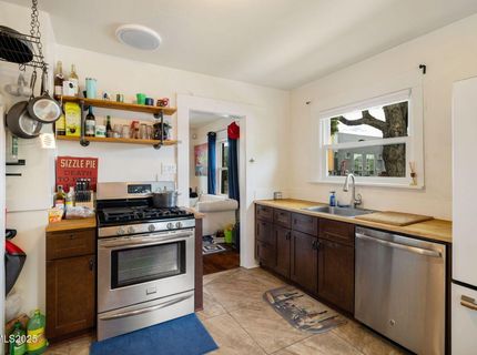 800 S Center Street, Reno, NV 89501 Photo