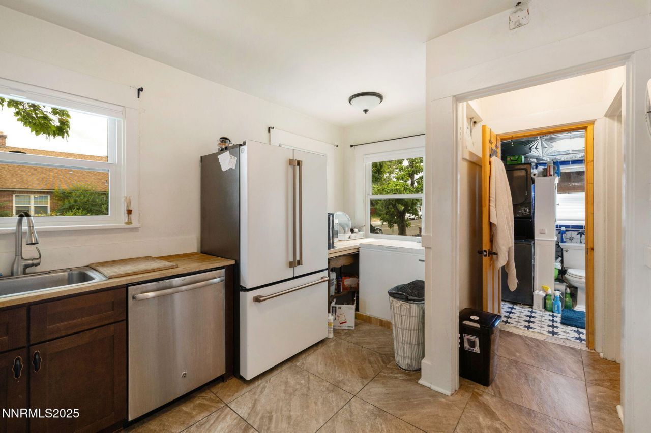 800 S Center Street, Reno, NV 89501 Photo