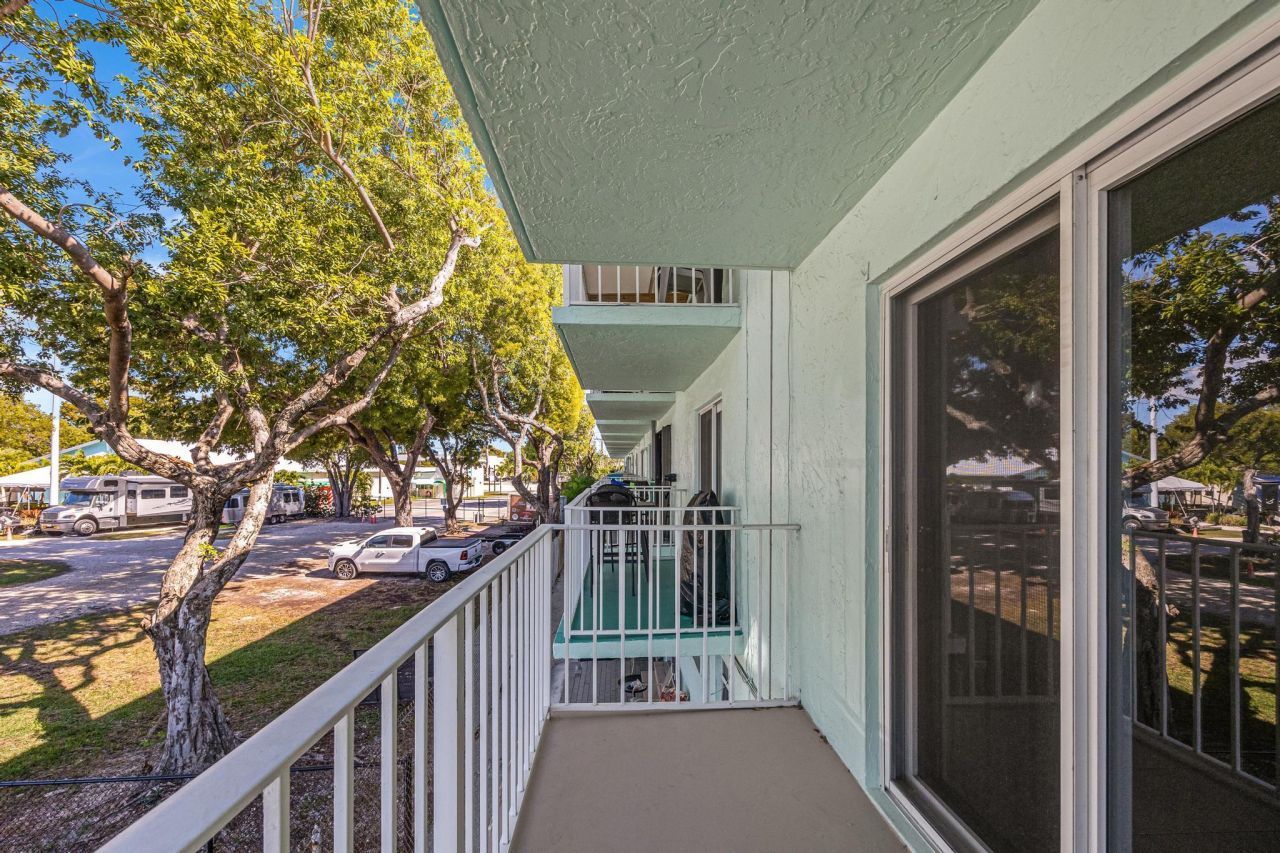 92550 Overseas Highway, Unit 214, Tavernier, FL 33070 Photo