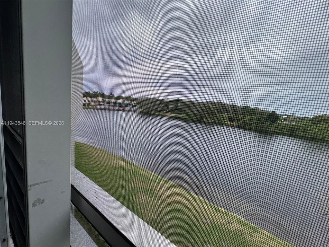 9450 Poinciana Pl, Unit 405, Davie, FL 33324 Photo