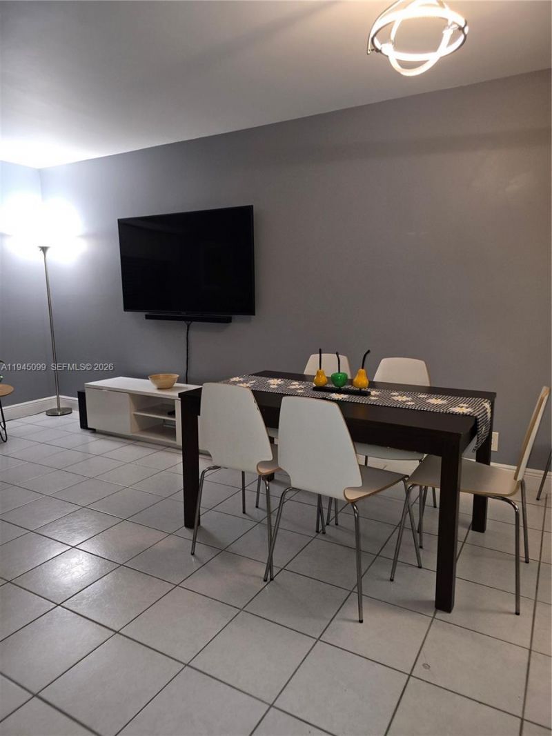 2171 NE 66th St, Unit 827, Fort Lauderdale, FL 33308 Photo