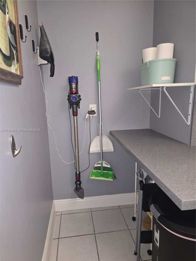 2171 NE 66th St, Unit 827, Fort Lauderdale, FL 33308 Photo