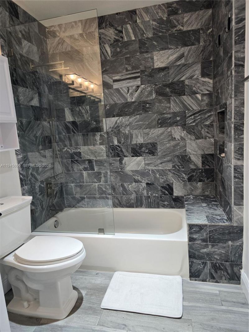 2171 NE 66th St, Unit 827, Fort Lauderdale, FL 33308 Photo